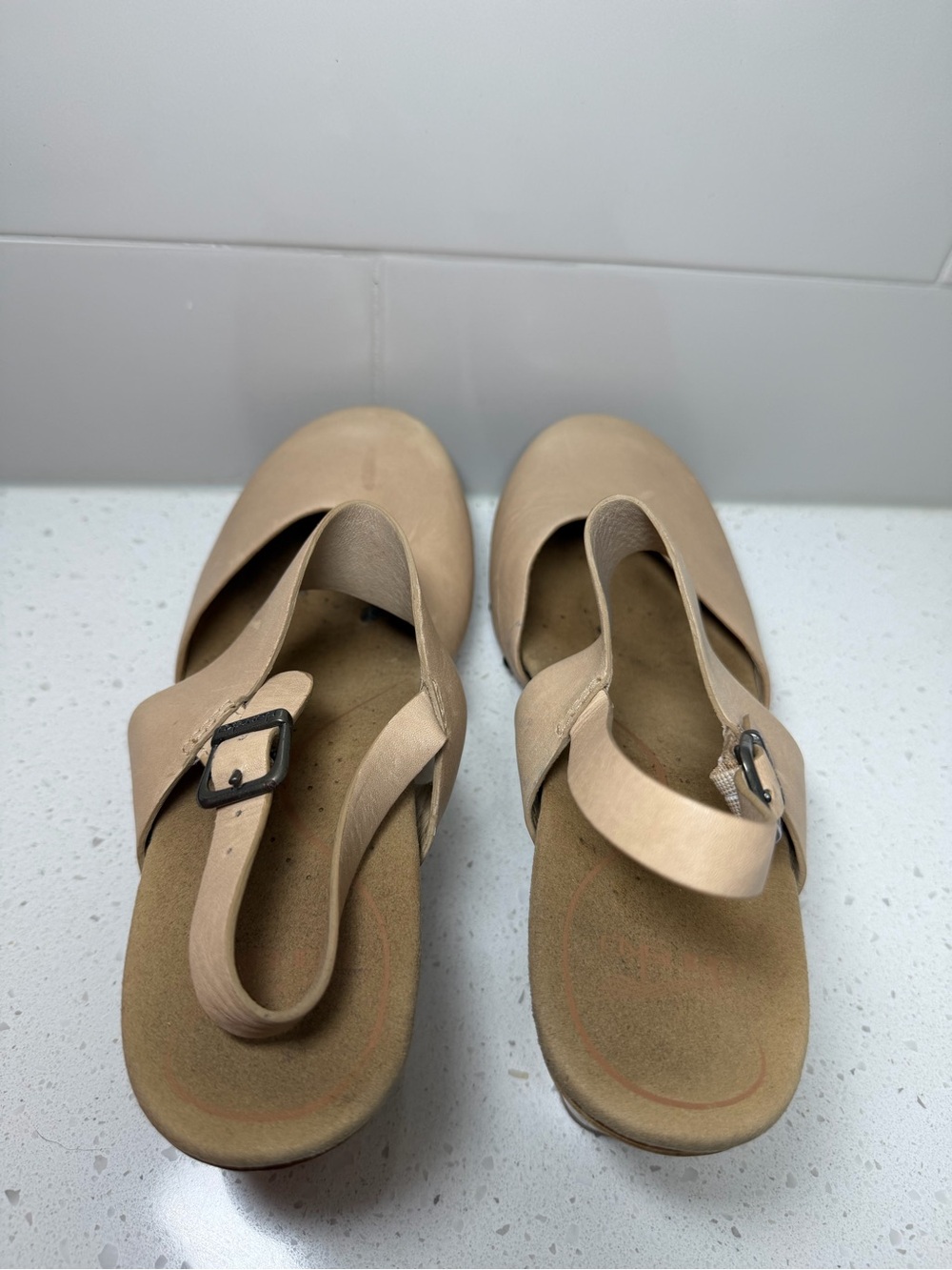 Dansko Thea sandals clogs wedge heel size 41 10 tan leather shoes READ - Picture 11 of 11